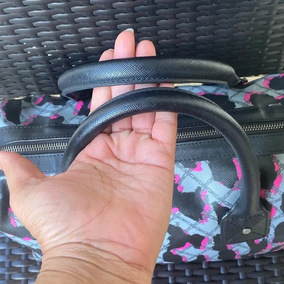 L.A.M.B. By Gwen Stefani Satchel - Picture 11 of 15